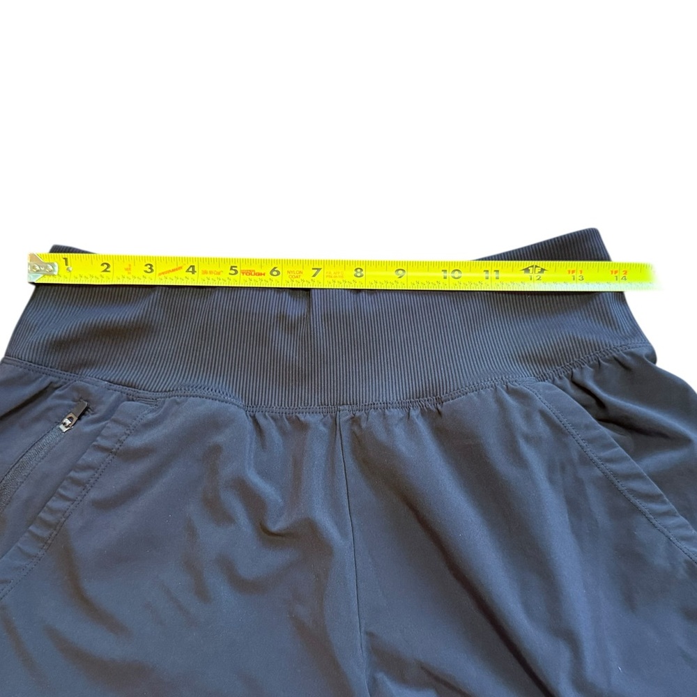 All in Motion Women’s Blue Workout Shorts - Picture 7 of 7